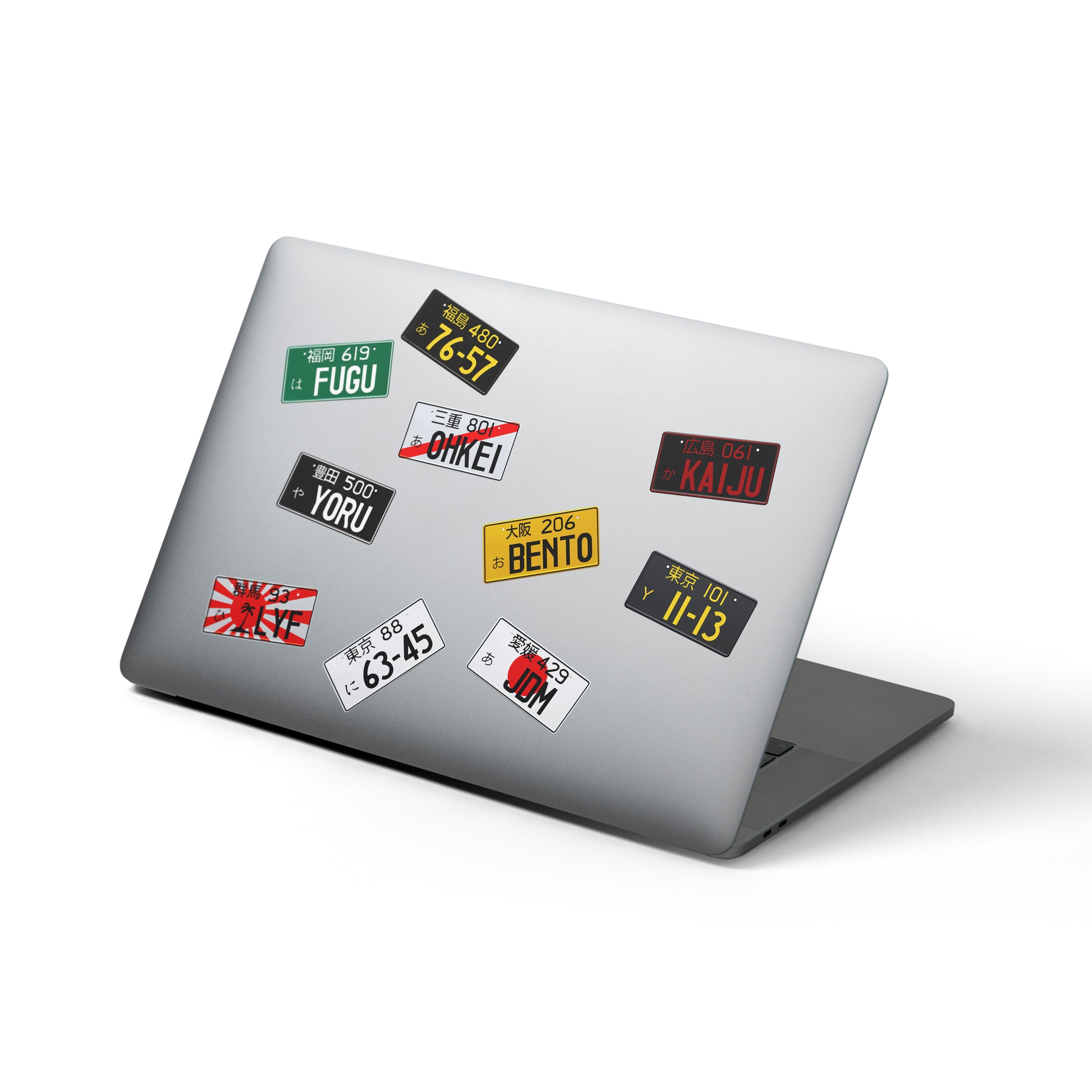 custom-japanese-plate-on-laptop-computer